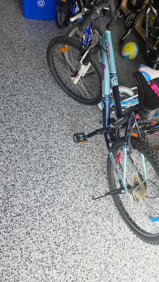 Bicycles - photo 2