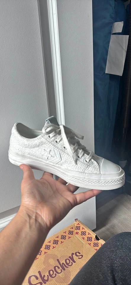 Converse shoes women