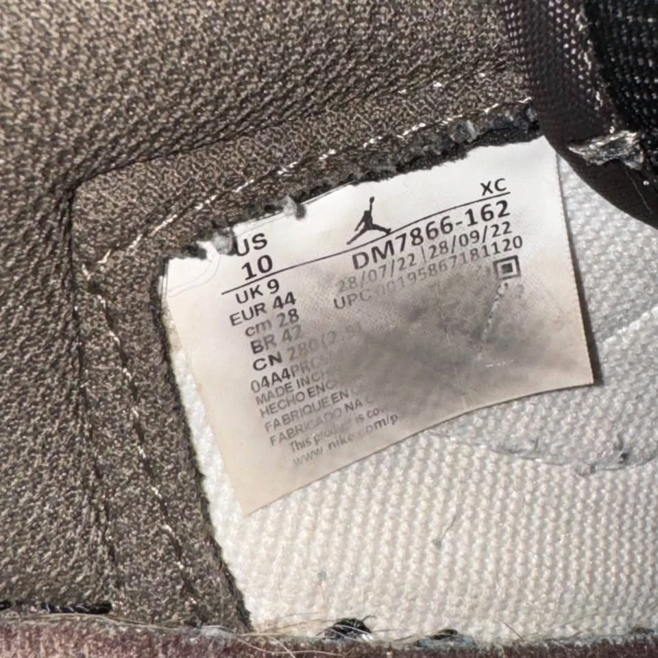 Travis Scott Nike Shoes - photo 4