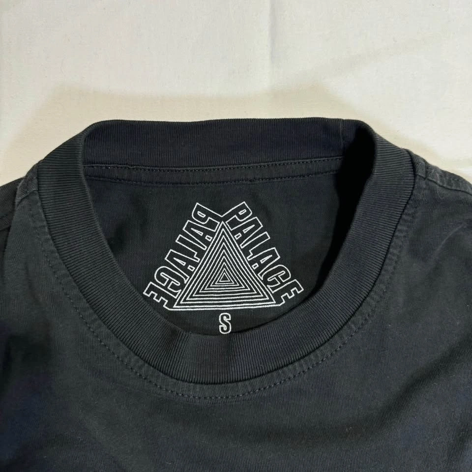 Palace T-Shirt - photo 4