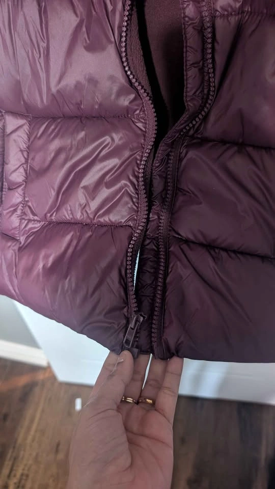 Old Navy Puffer Vest - photo 3