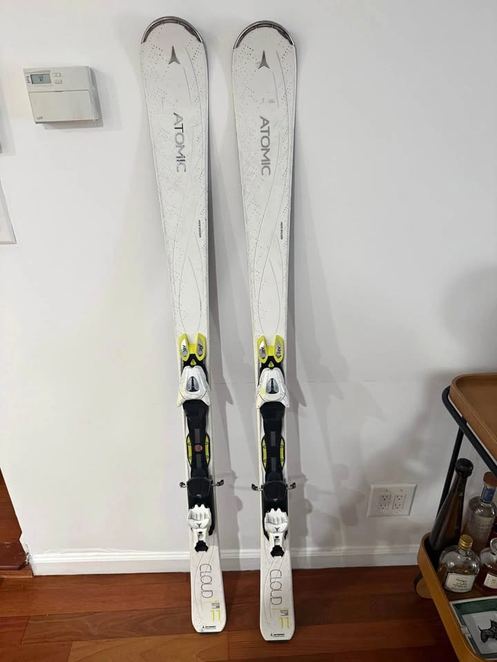 Women’s Atomic Ski 158 - 74