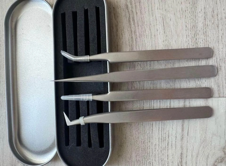 Eyelash Extension business start kit - photo 2