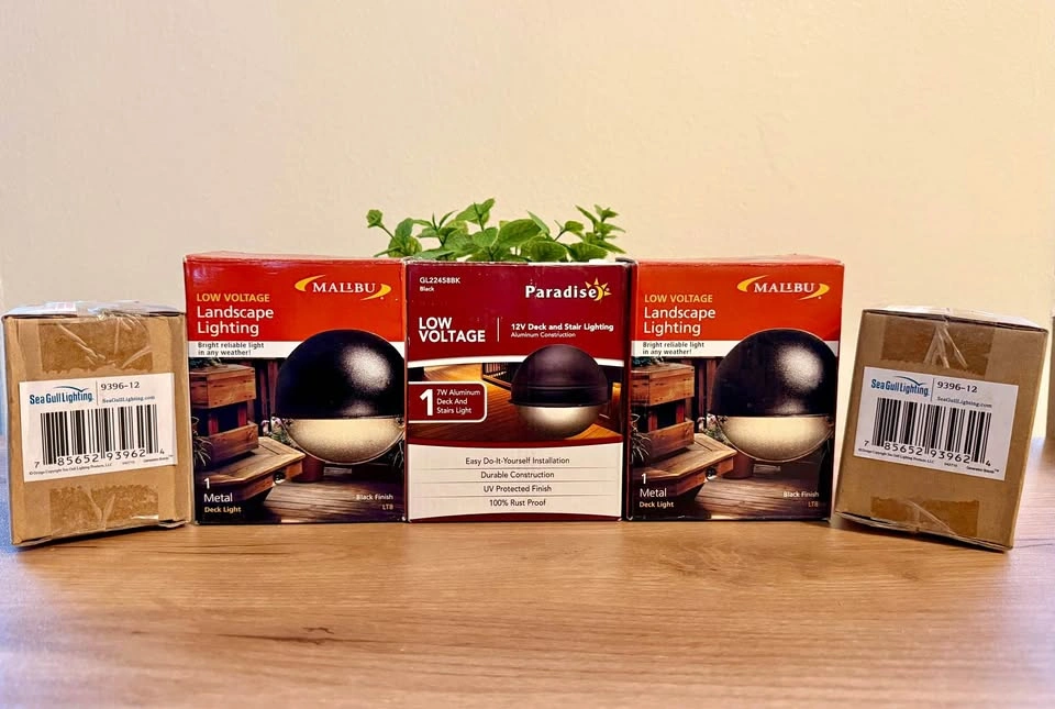 5 LOW-VOLTAGE DECK & LANDSCAPE LIGHTS — $20