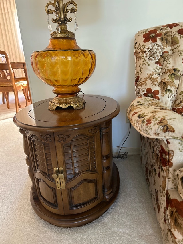 Vintage French Provincial Coffee and End Table Set - photo 2