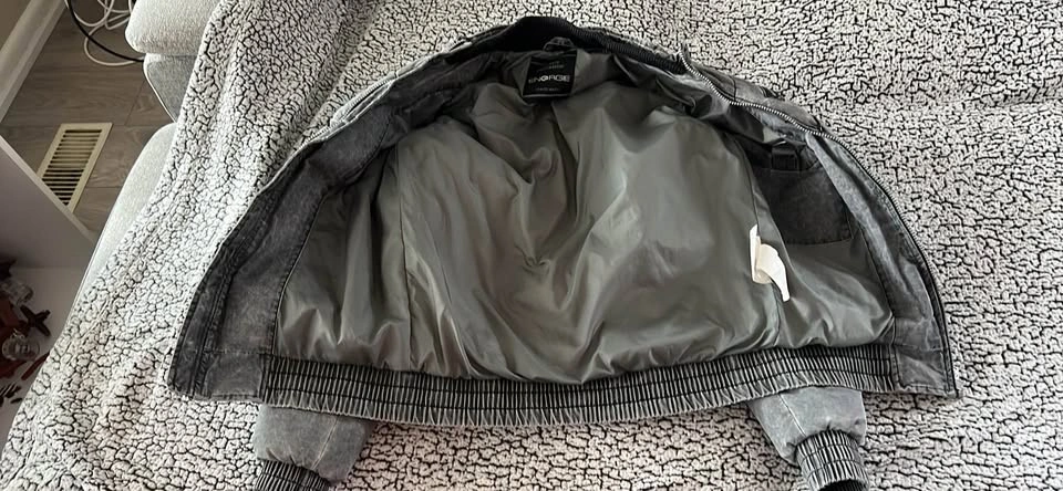 Energie Men's Grey and Black Puffer Jacket - photo 5