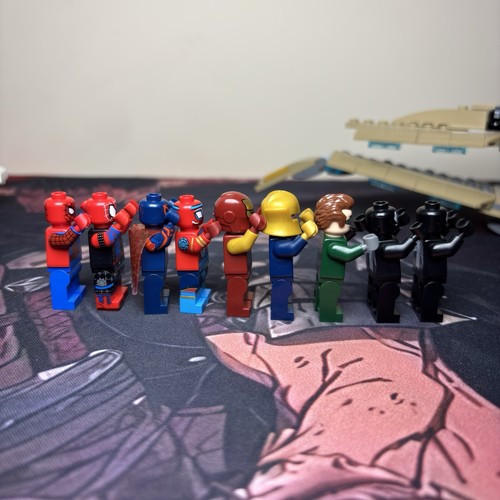 Huge LEGO Marvel Lot: Spider Squad vs Venoms - photo 3