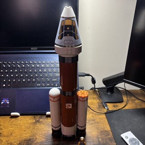 LEGO City Space Deep Space Rocket and Launch Control 60228