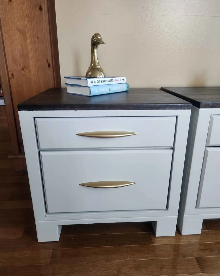 Two Small Wood Nightstands - photo 2