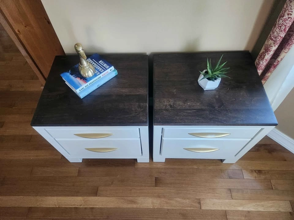 Two Small Wood Nightstands - photo 4