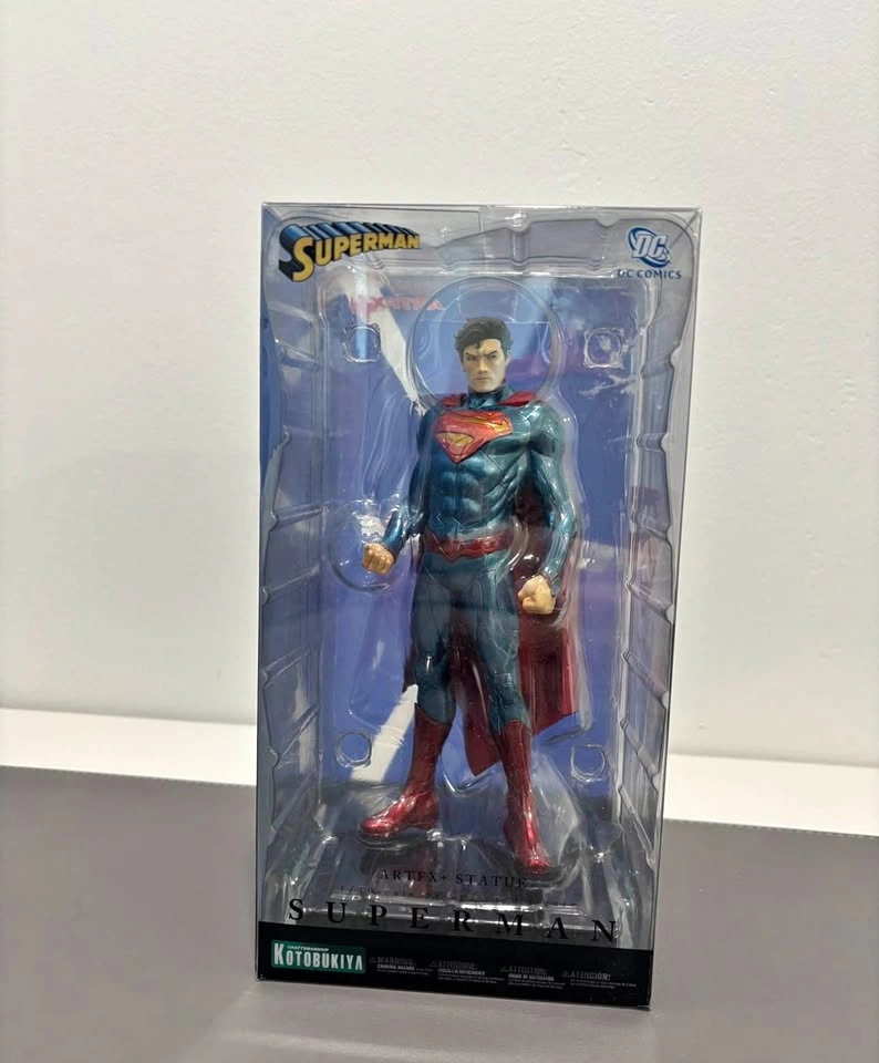 Kotobukiya ArtFX+ Superman Justice League 1/10 Scale Statue