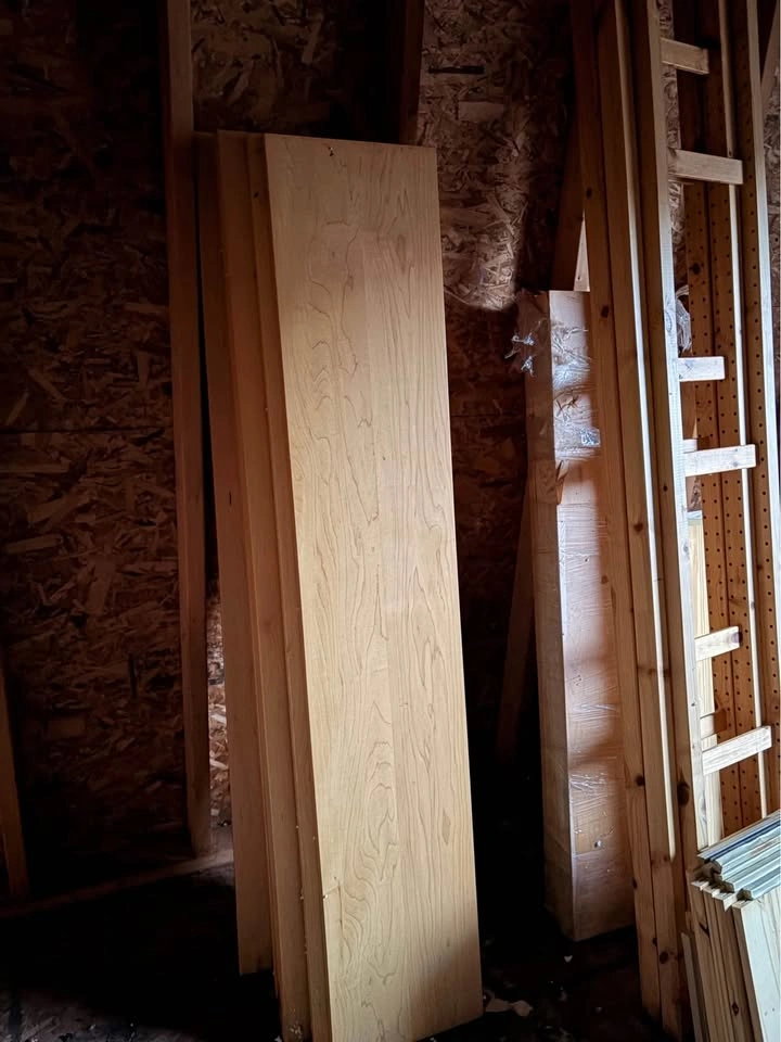 Solid wood maple stair threads - photo 5