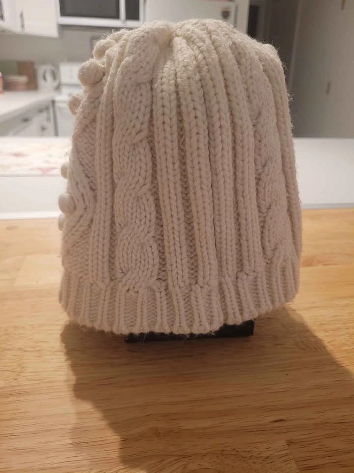 Le Château Cream Cable Knit Toque- Excellent Condition $23 - photo 5