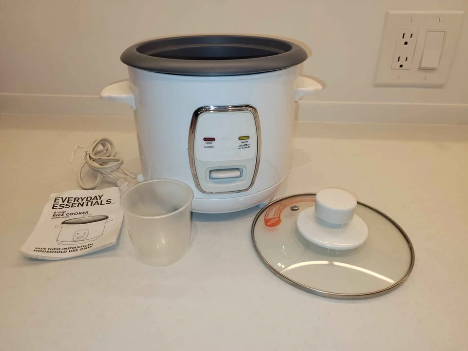 Everyday Essentials 6-Cup Rice Cooker – Gently Used - photo 2