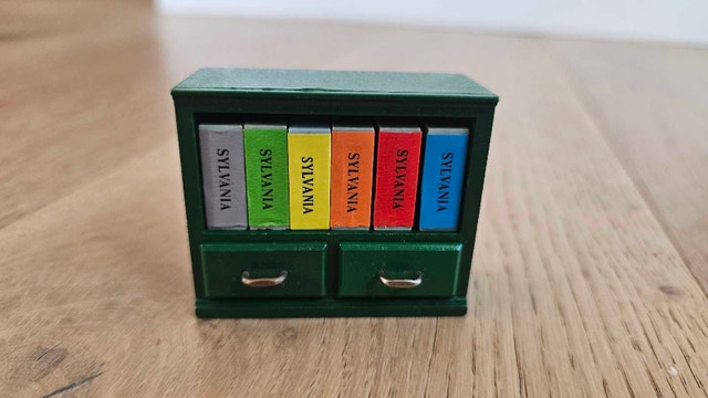 Sylvanian Families Green Bookcase KA-05