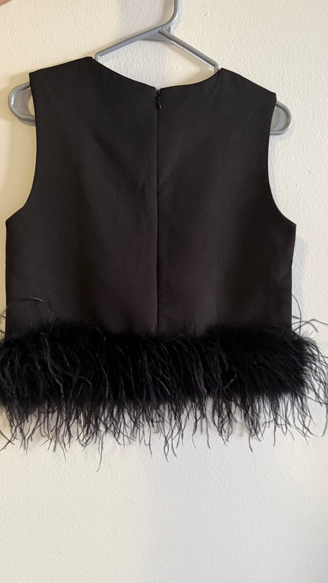 TwoTwinStyle Black Feather Trim Top - photo 3