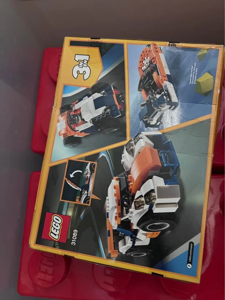 LEGO Juniors Spider-Man Hideout 10687 and Bulk LEGO Lot - photo 5