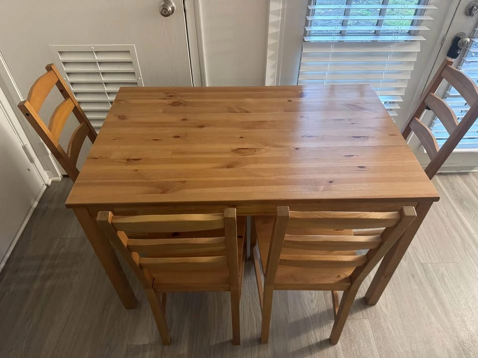 IKEA Table + 4 Chairs - photo 2