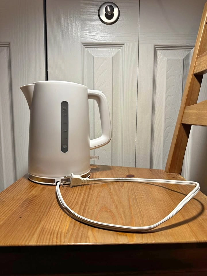 Electric Plug-In Kettle