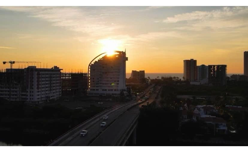 2 Beds 1 Bath - Condominium - photo 2