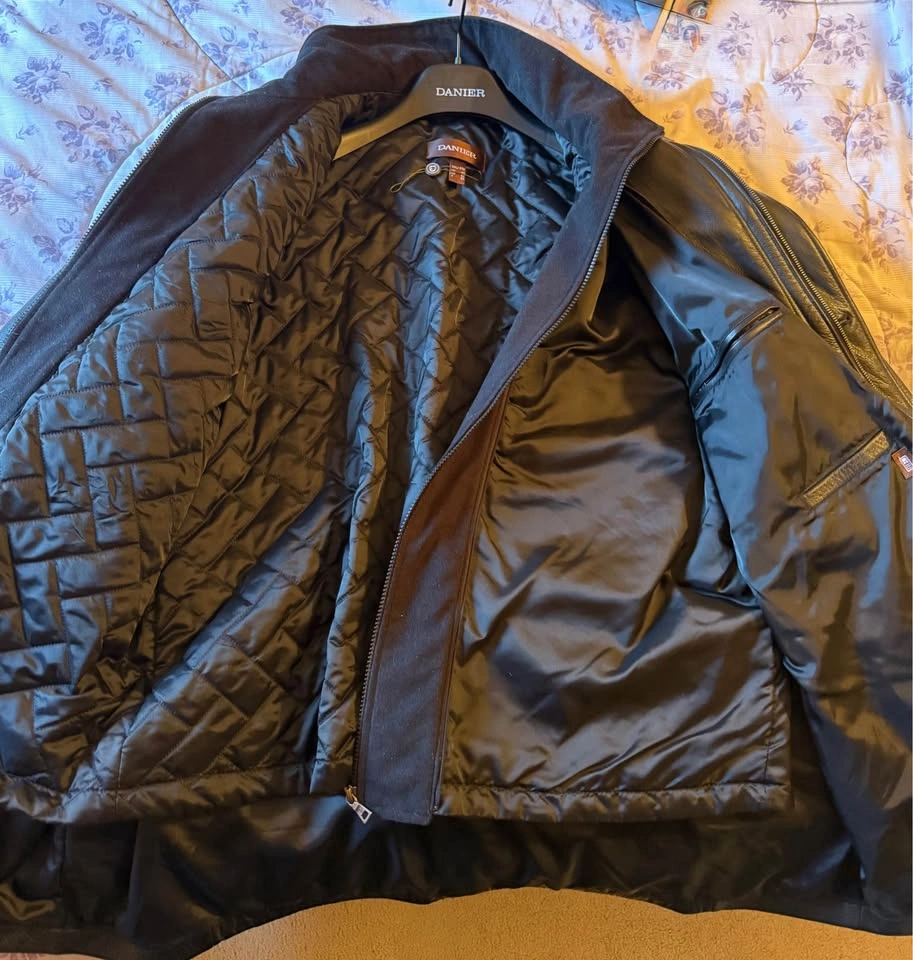Danier Leather Jacket - photo 3