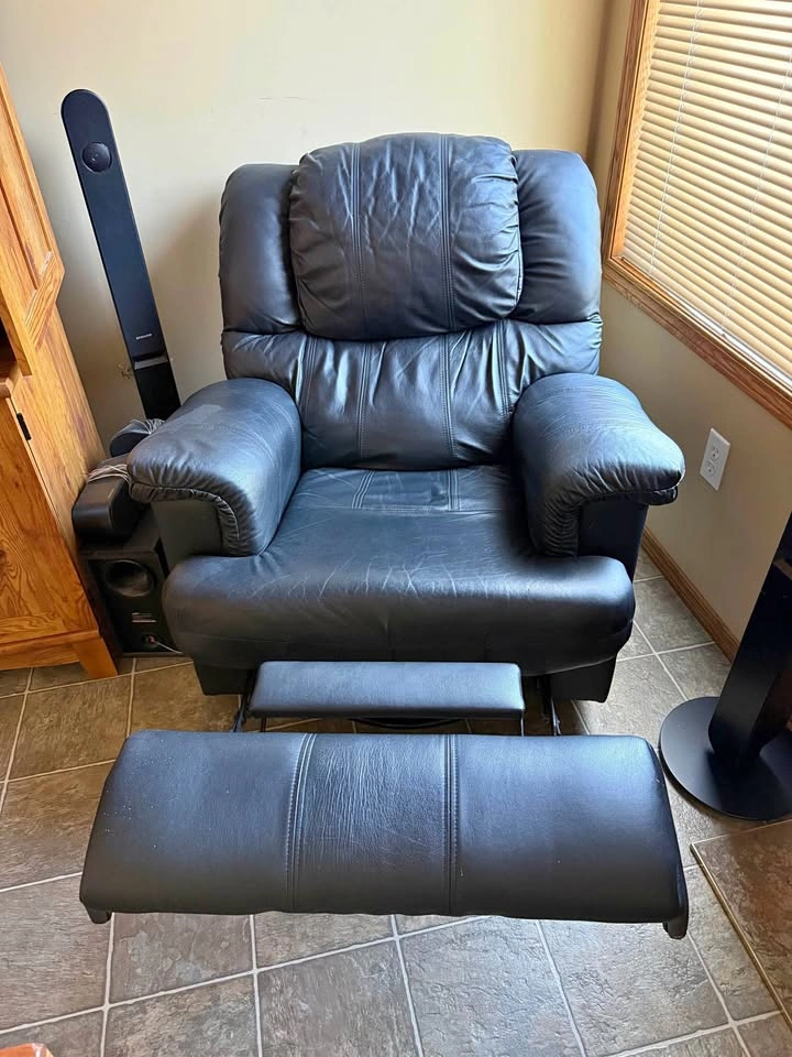 Black Leather Recliner Chair