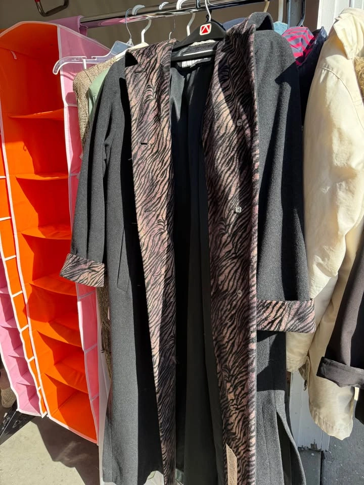 Long Grey Hooded Coat with Zebra Print Lining - photo 3