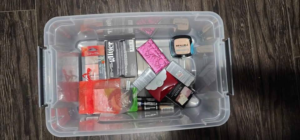 Cosmetics 100 pieces - photo 5