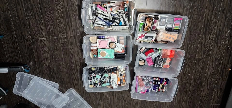 Brand name Cosmetics 100 pieces - photo 5