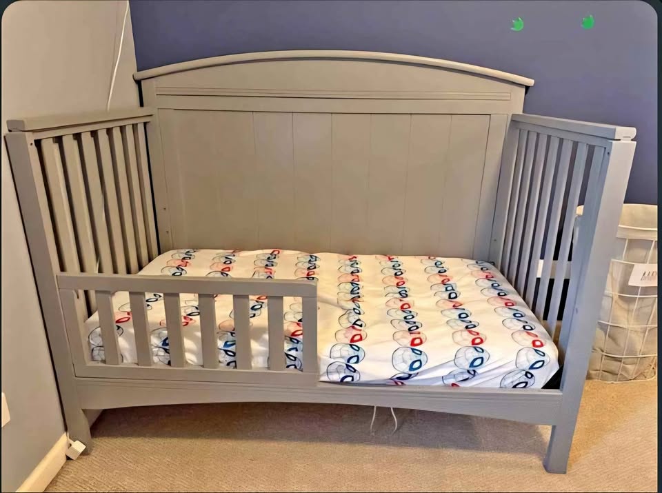 4 in 1 convertible bed (obo)