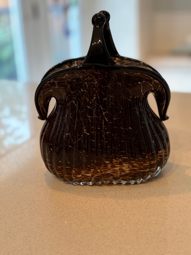 Murano-style hand-blown art glass purse vase - photo 2