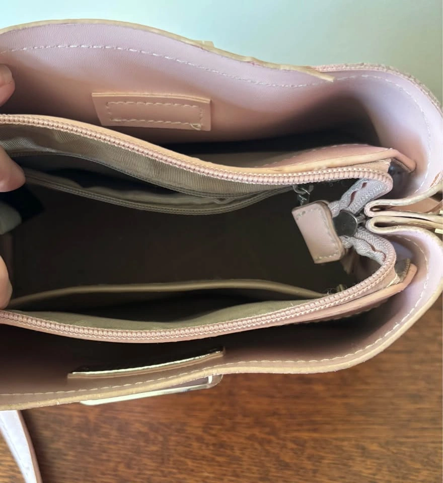 David Jones Paris Triple Compartment Faux Leather Crossbody - photo 4