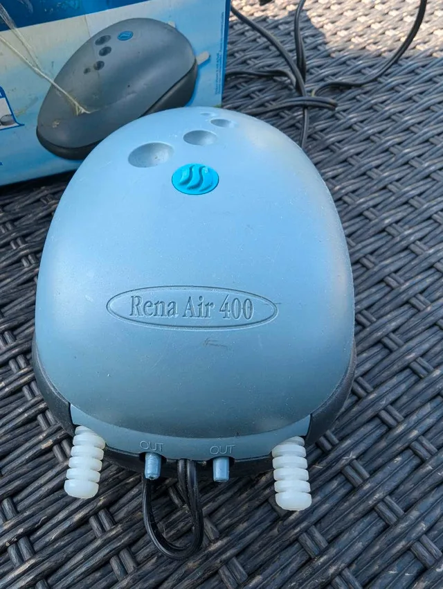 RENA Air 400 Aquarium Pump, Dual Outlet, Regulated image indicator(2)