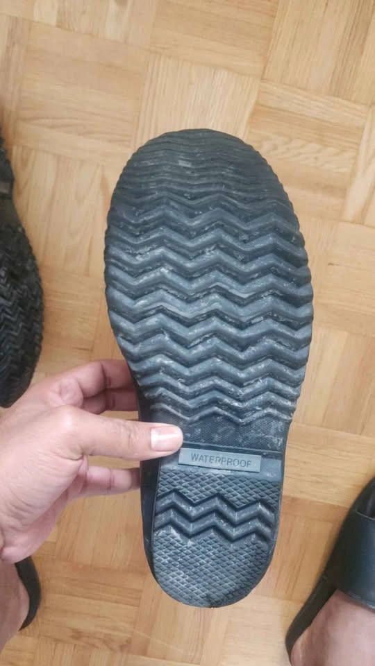 SOREL Waterproof Winter Boots – Men’s Size 11 - photo 3