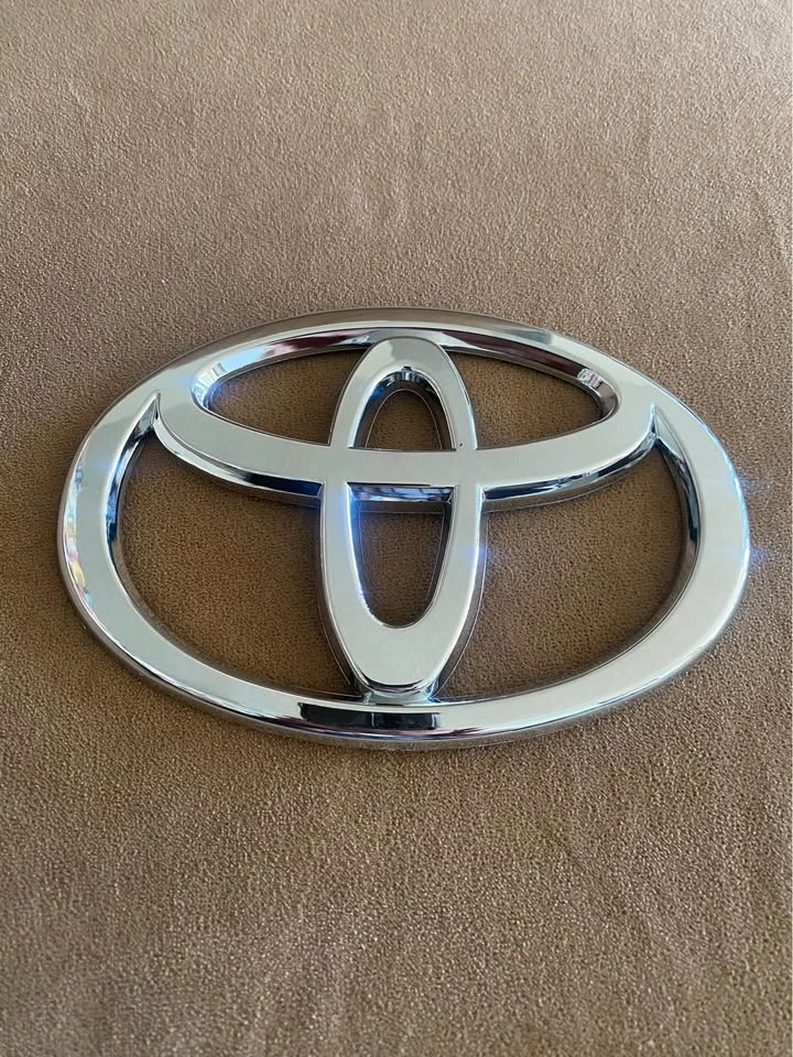 Toyota emblem logo - photo 4