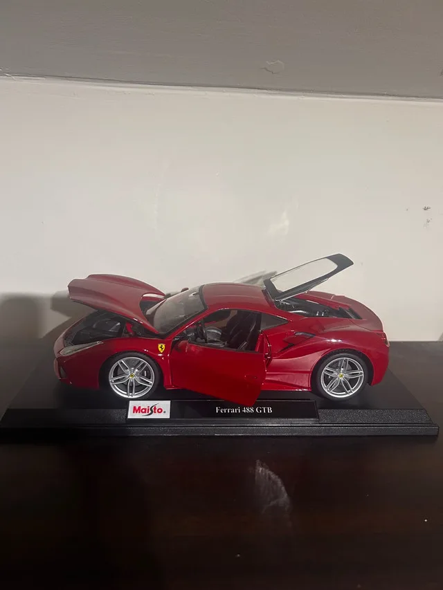 Maisto Ferrari 488 GTB image indicator(2)
