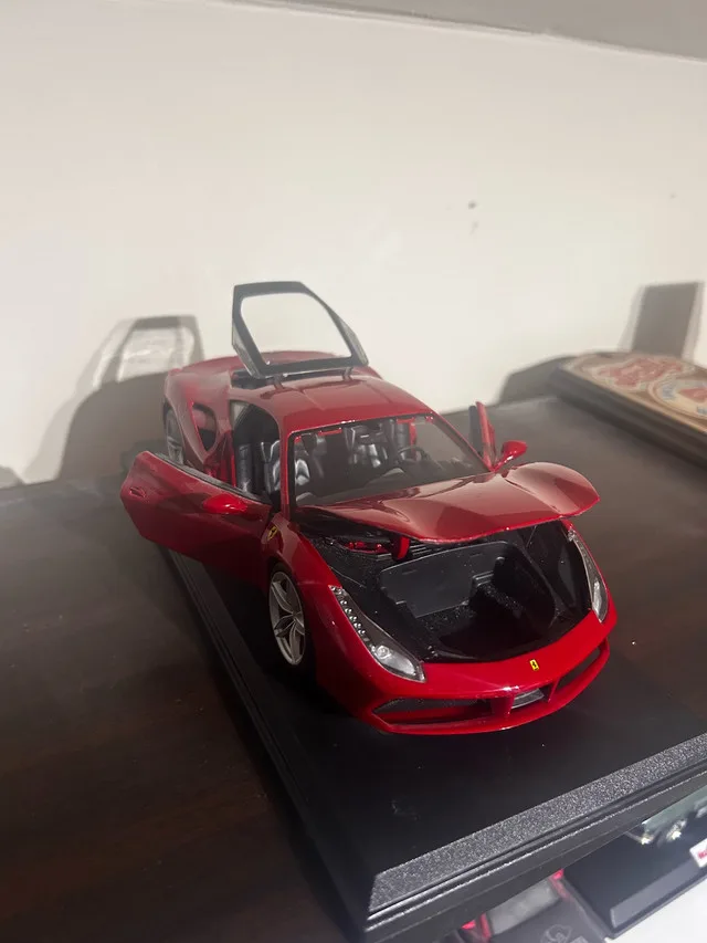 Maisto Ferrari 488 GTB image indicator(3)