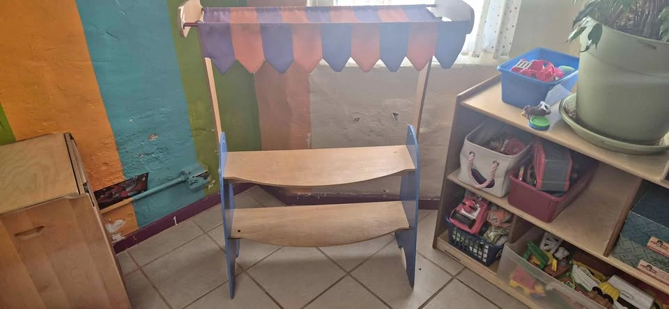 Hape Wooden Grocery Store Checkout Stand
