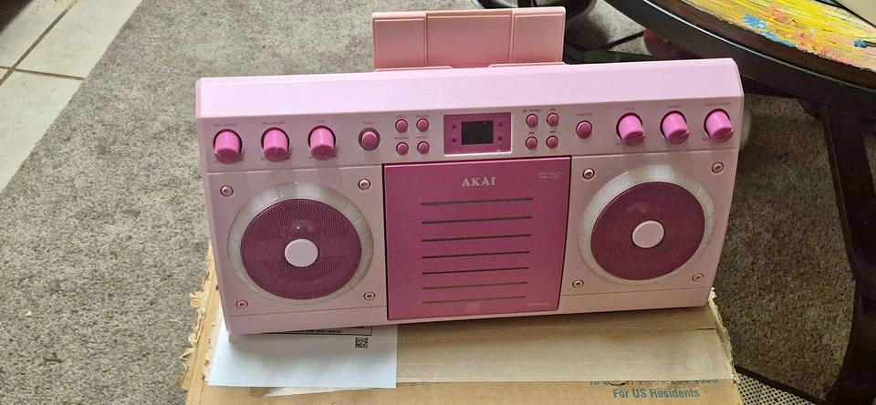 Pink Karaoke player