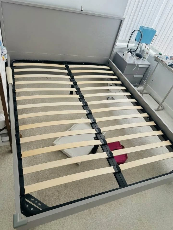 Queen size bed frame with nightstands - photo 2