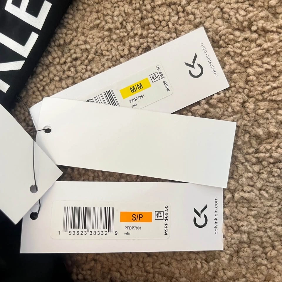 Calvin Klein Performance Leggings – NEW with Tags - S and M size - photo 5