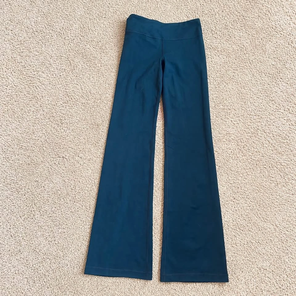 Under Armour Women’s Studio Perfect Pants – NEW with Tags – XS - photo 2