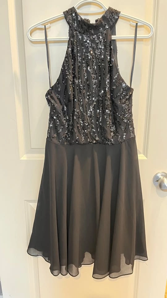 Le Château Sequin Halter Dress Size M - photo 2