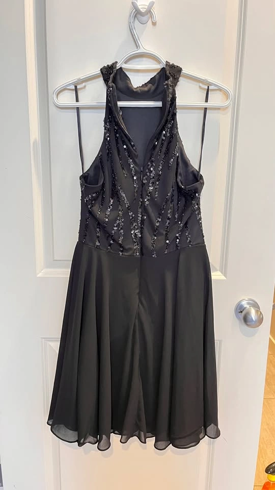 Le Château Sequin Halter Dress Size M - photo 3