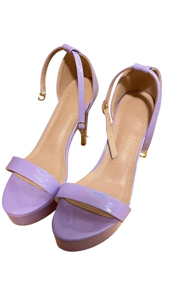 Stunning Lavender Lilac Patent Platform Heels – Size 39