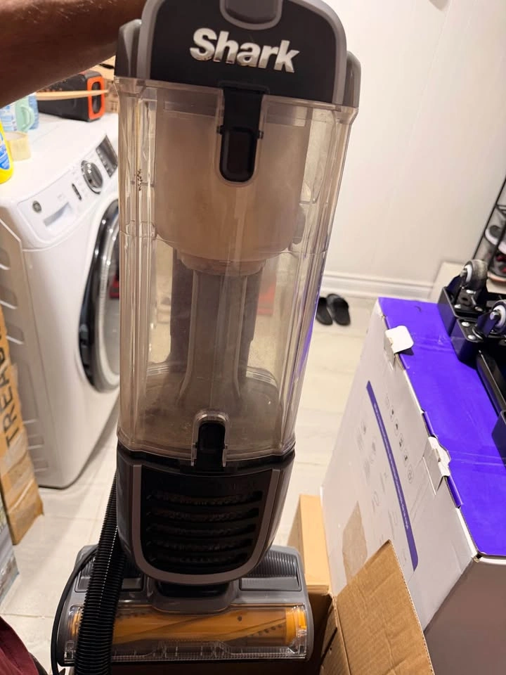 Shark Navigator Self-Cleaning Brushroll Pet Upright Vacuum - photo 3
