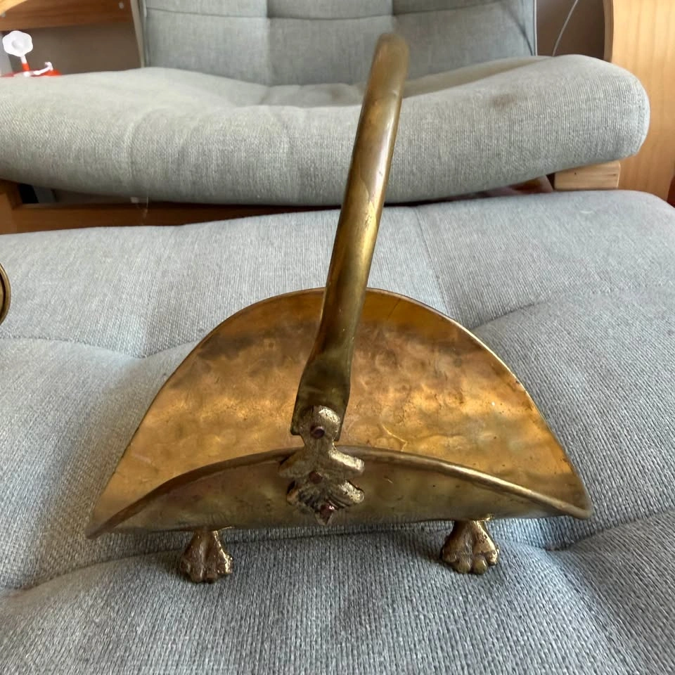 Vintage Miniature Brass Coal Scuttles Pair – Hammered Log Holder - photo 4