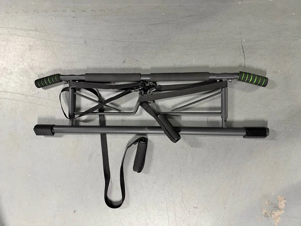 Multi-Grip Doorway Pull-Up Bar with Suspension Straps