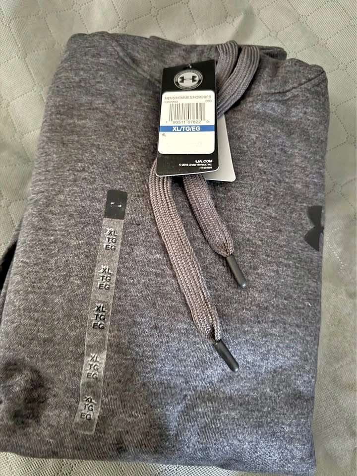 Under Armour Hoodie
