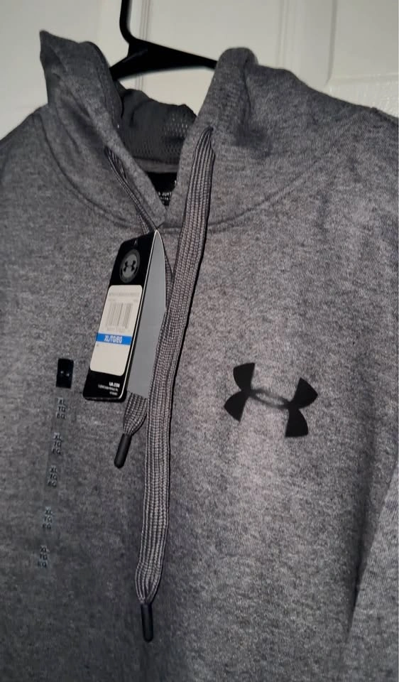 Under Armour Hoodie - photo 2